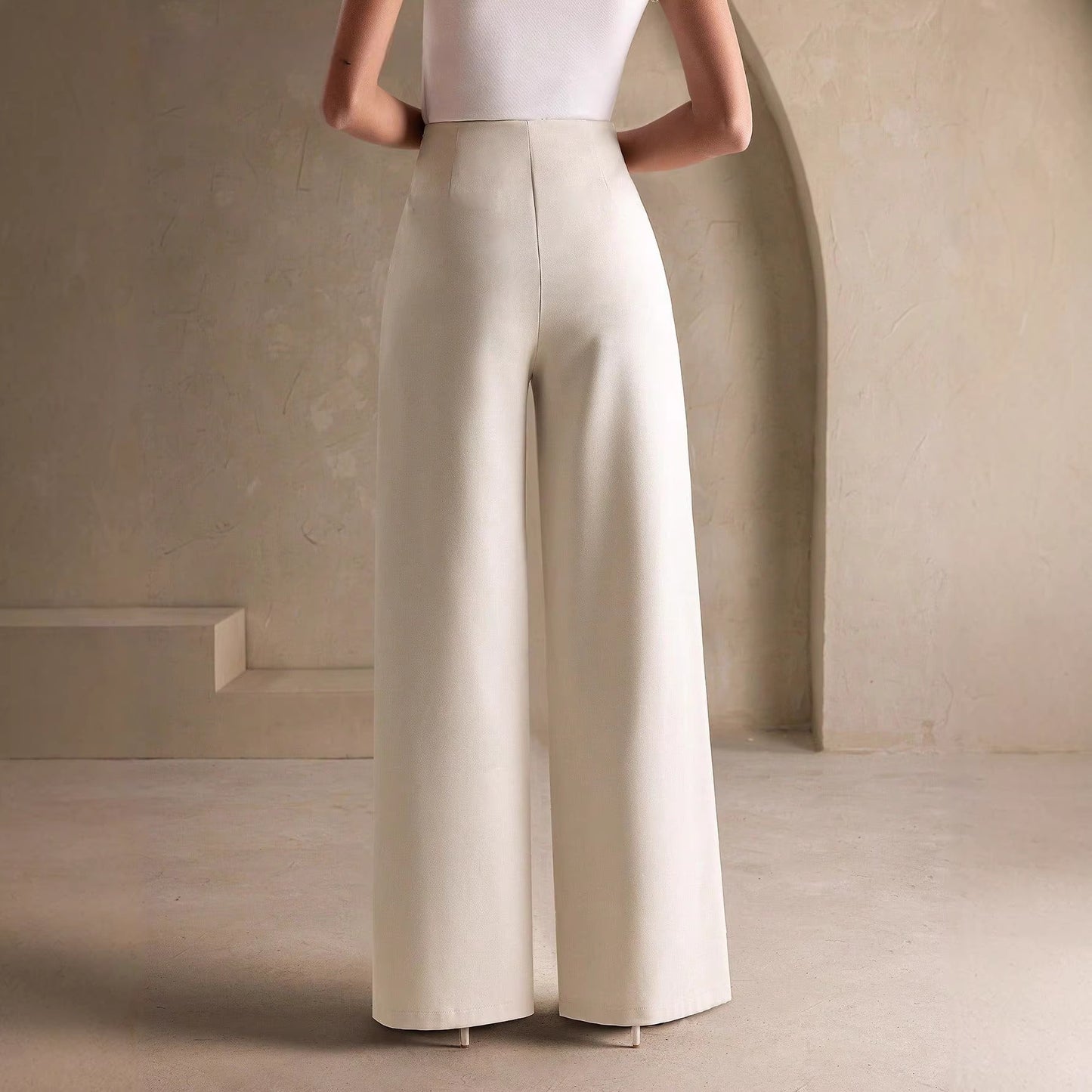Pantaloni Wide-Leg "Fake Two Pieces" con Dettagli 3D e Taglio High-Waisted