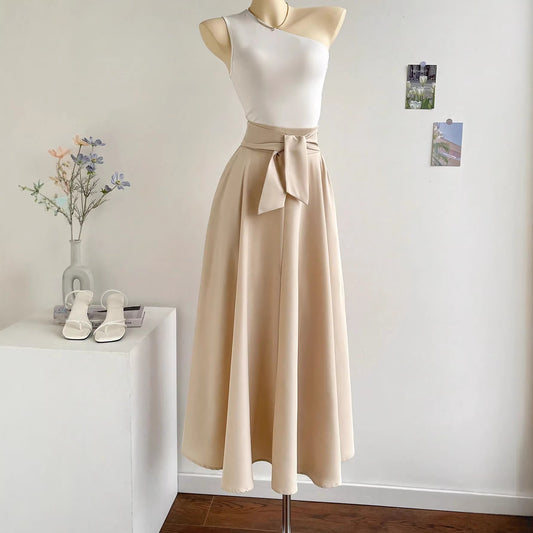 Gonna Lunga "Type A" con Design Cross Straps e Dettaglio Fiocco