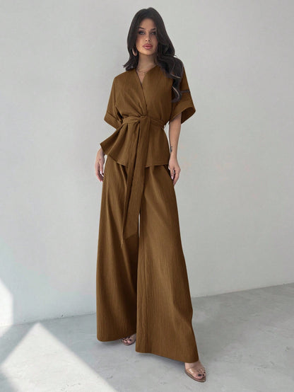 Completo Two-Piece con Camicia a Maniche Corte e Pantaloni Wide-Leg in Brown