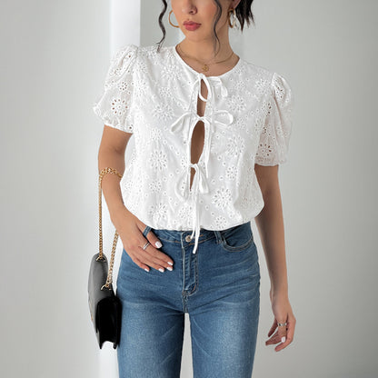 Jumpsuit "White Pure" con Maniche a Sbuffo e Dettagli Lace-Up