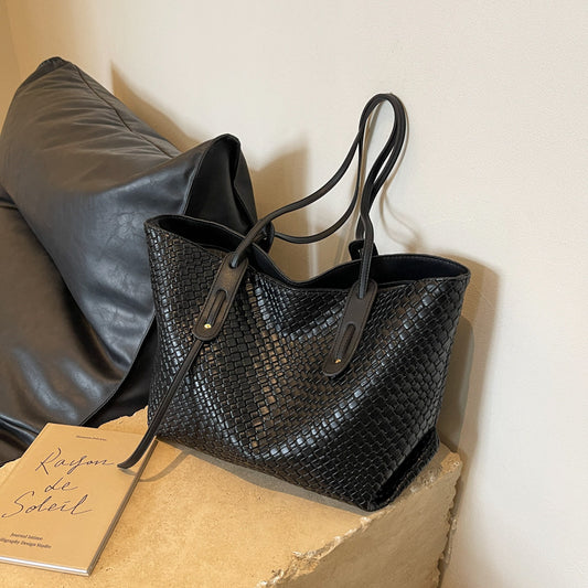 Borsa a Secchiello "Urban Bucket" Large Size con Doppia Tracolla e Cuciture a Vista