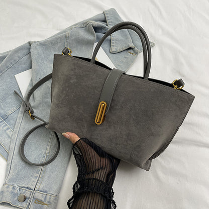 Tote Bag "Urban Simplicity" Medium Square con Chiusura a Scatto e Dettagli Car-Stitching