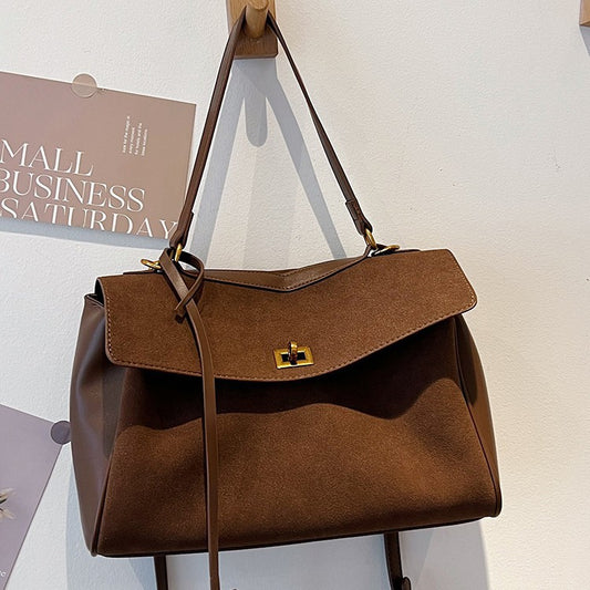 Business Tote "Horizontal Square" con Chiusura Lock e Doppia Tracolla Organizzata