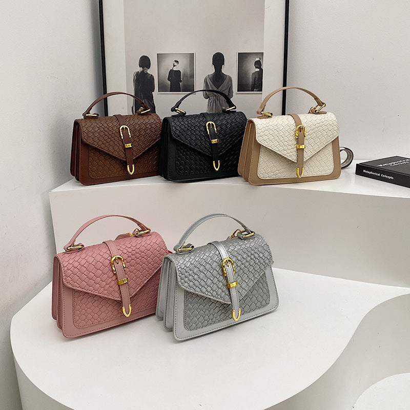 Shoulder Bag "Street Trend" Horizontal Square con Chiusura a Patta e Dettagli Splicing