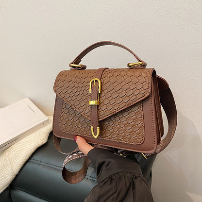 Shoulder Bag "Street Trend" Horizontal Square con Chiusura a Patta e Dettagli Splicing