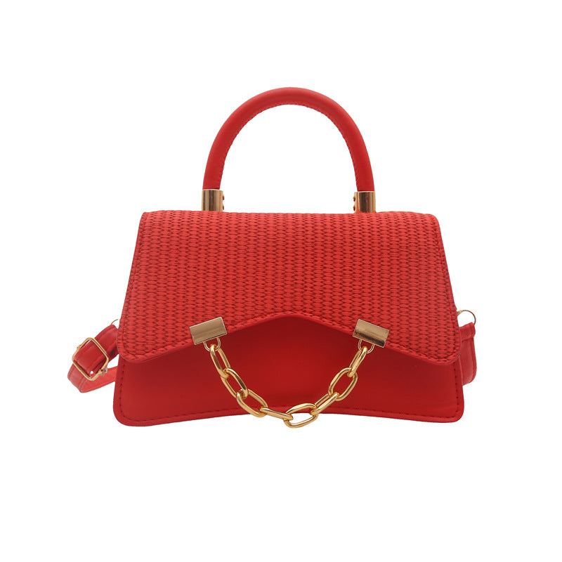 Borsa "Urban Minimalism" Horizontal Square con Chiusura a Patta e Finiture Stitching