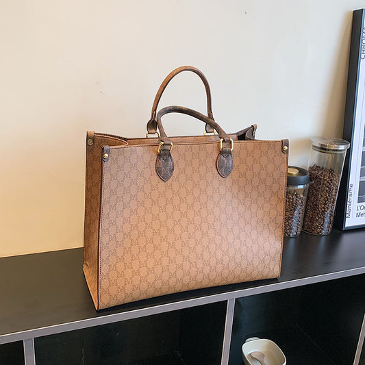 Maxi Tote "Retro Letter" Horizontal Square con Chiusura Safe-Zip