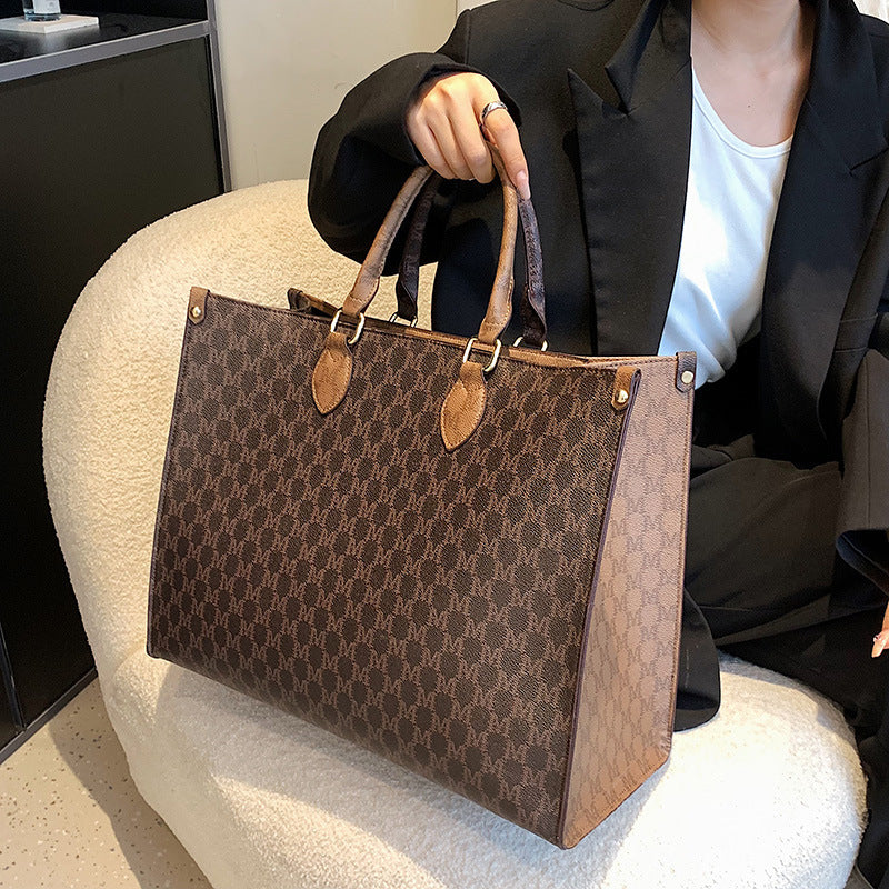 Maxi Tote "Retro Letter" Horizontal Square con Chiusura Safe-Zip