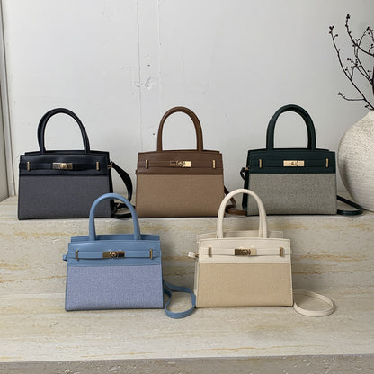 Borsa "Street Trend" Horizontal Square con Dettagli Splicing e Chiusura Safe-Zip