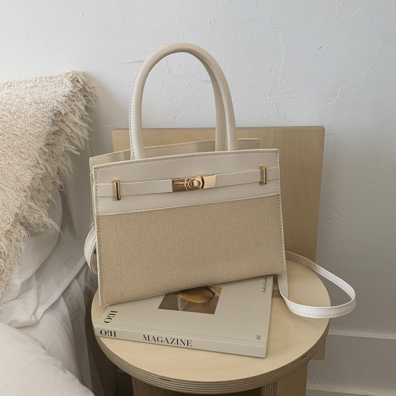 Borsa "Street Trend" Horizontal Square con Dettagli Splicing e Chiusura Safe-Zip