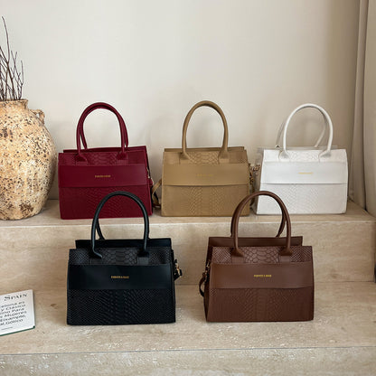 Borsa Crossbody "Crocodile Pattern" Horizontal Square con Chiusura Safe-Zip