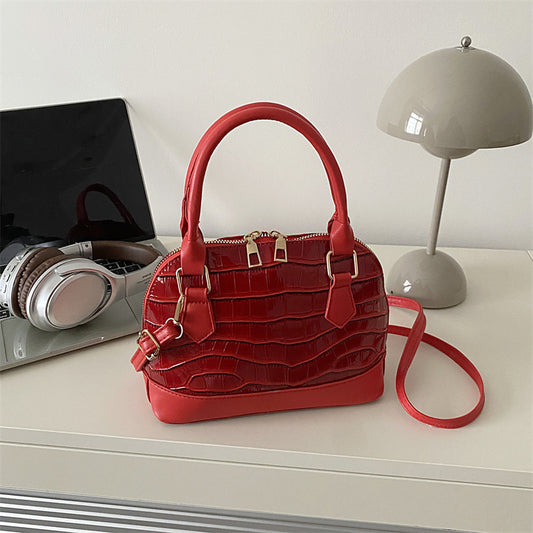 Borsa a Tracolla "Urban Minimalism" Shell-Shaped con Texture Stone e Chiusura Safe-Zip