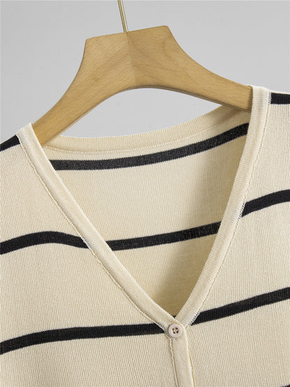 Completo Gonna Casual Striped Cardigan & Skirt