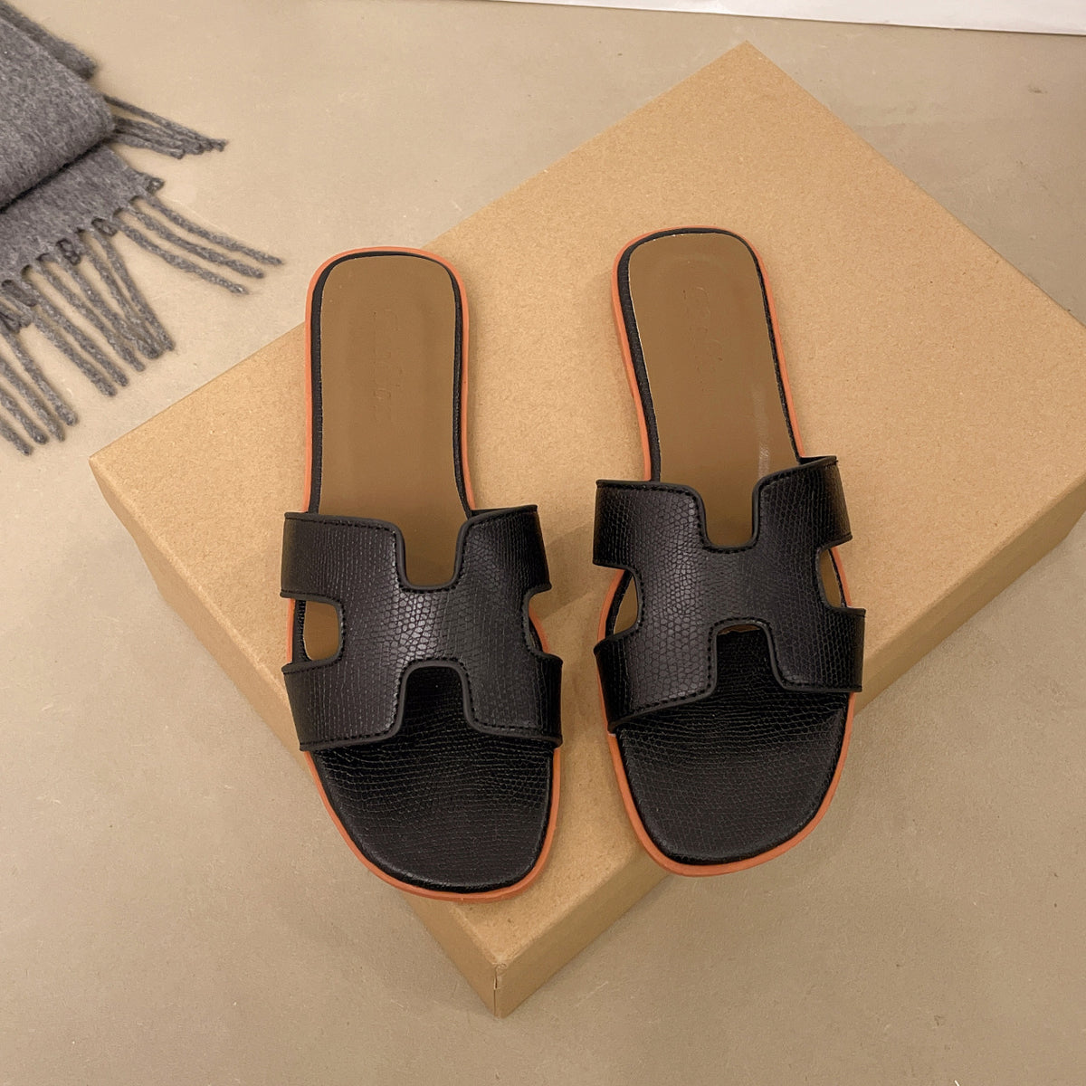 Sandalo Flat Single Strap Color Block