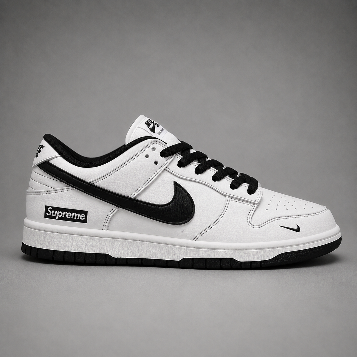 Dunk Low Limited SUPREME