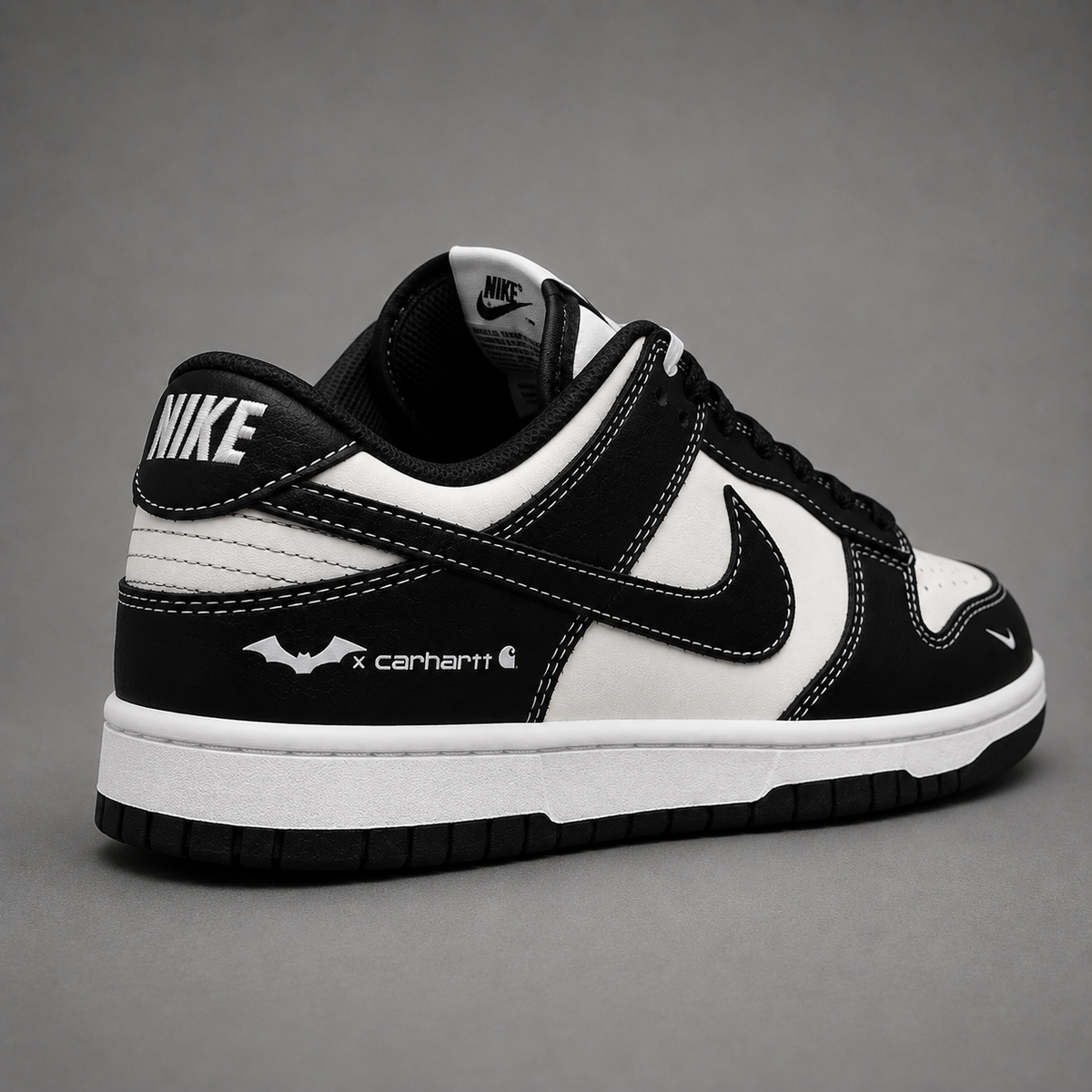 Dunk Low Limited BATMAN X CARHARTT