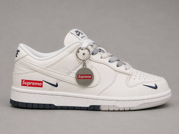 Dunk Low Limited SUPREME