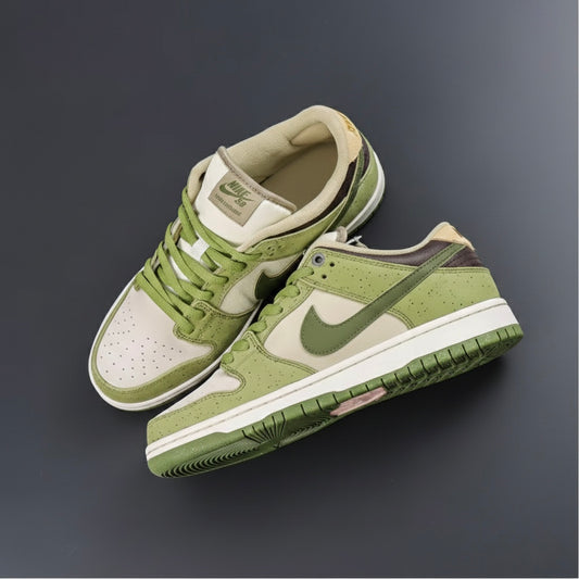 Nike SB Dunk Low Pro QS "Green And White" – Edizione Limitata