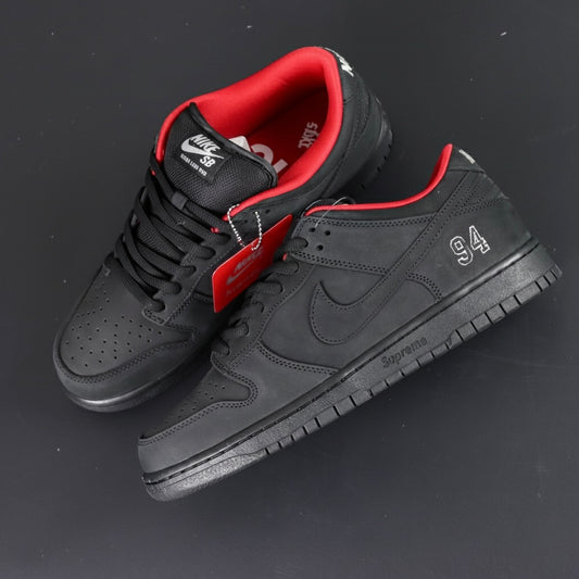 Nike SB Dunk Low Pro QS "Black And Red" – Edizione Limitata