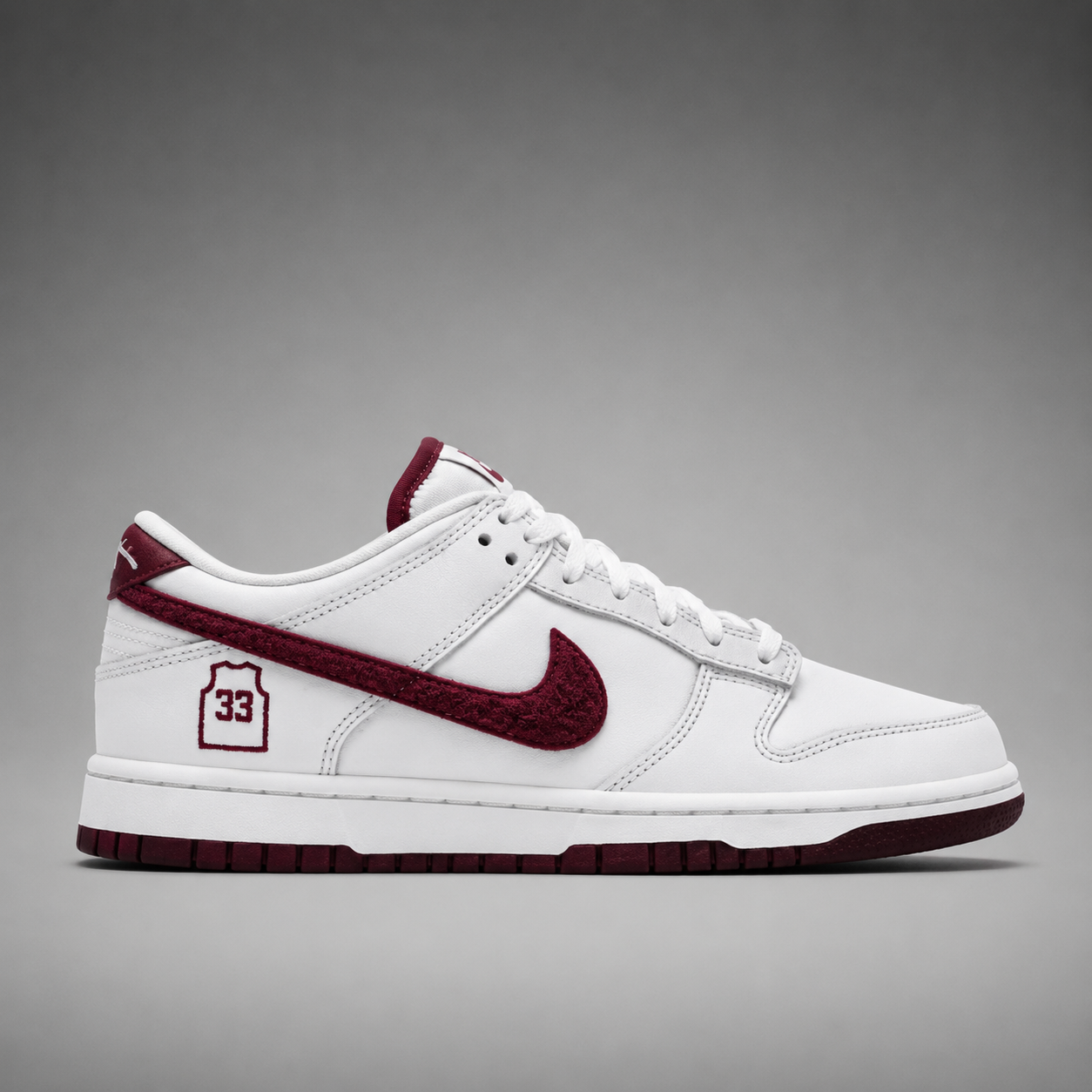 Dunk Low Pro SB - Edizione Speciale White & Burgundy