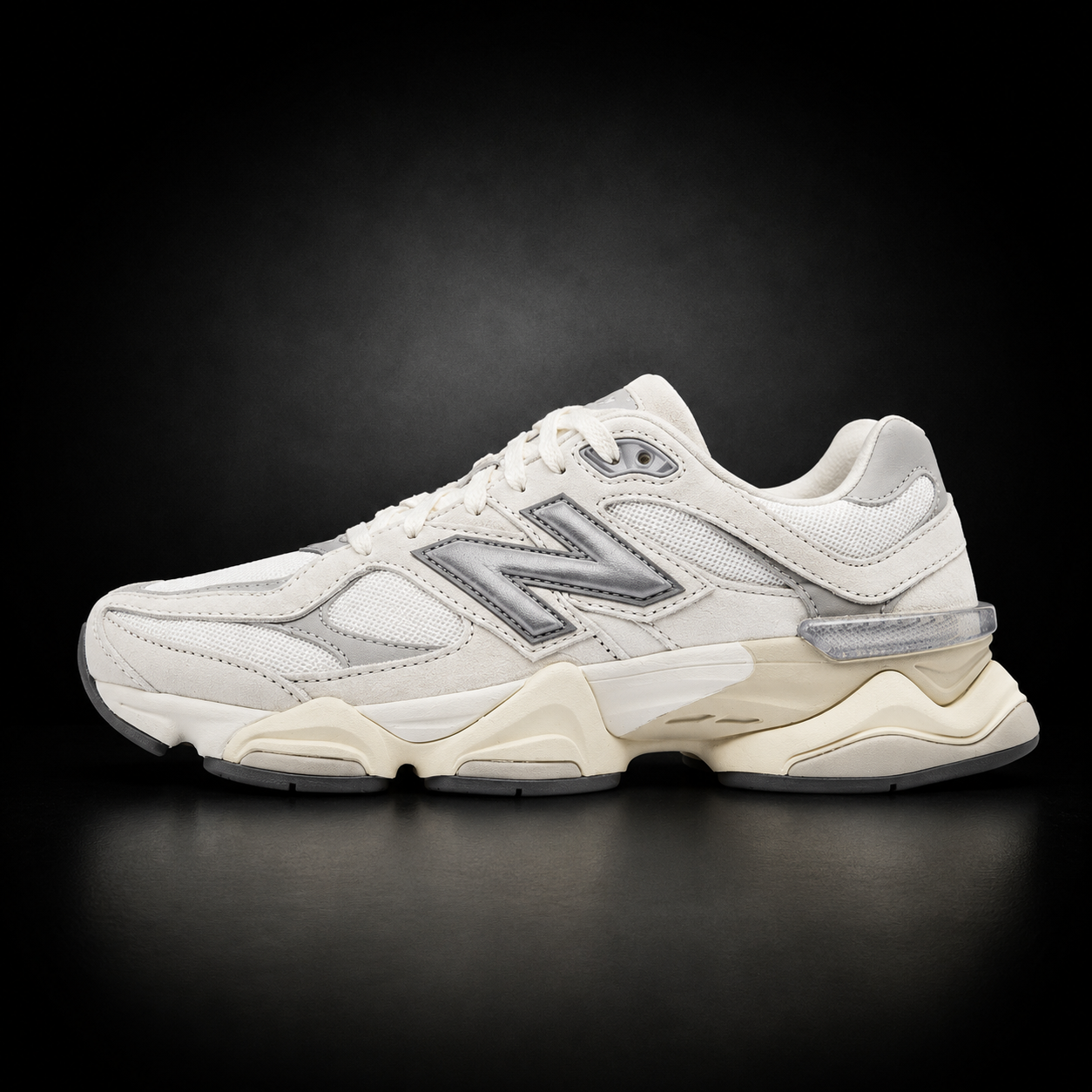 New Balance 9060 - Edizione Speciale White & Grey Vintage