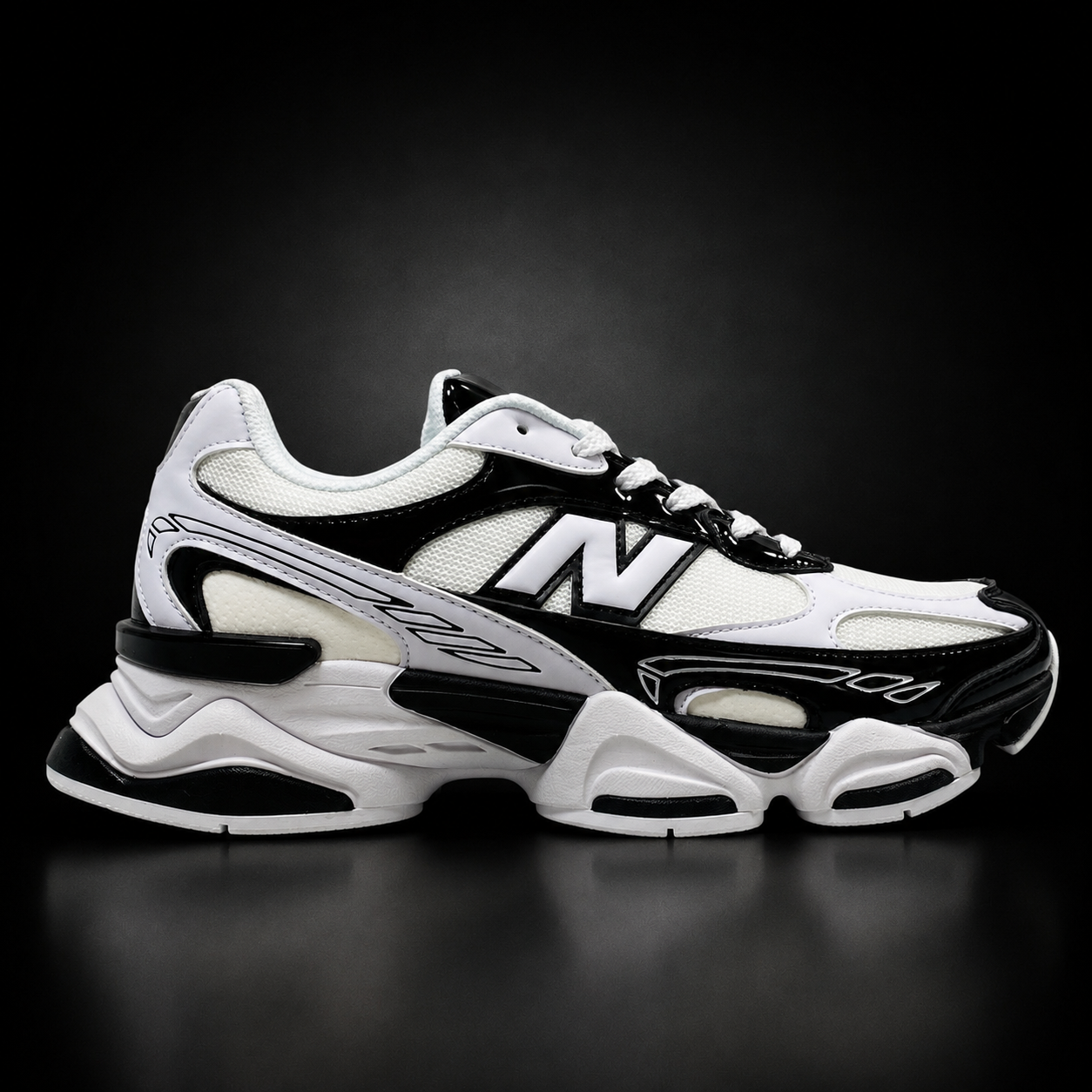 New Balance 1906R - Edizione Speciale Black & White Patent