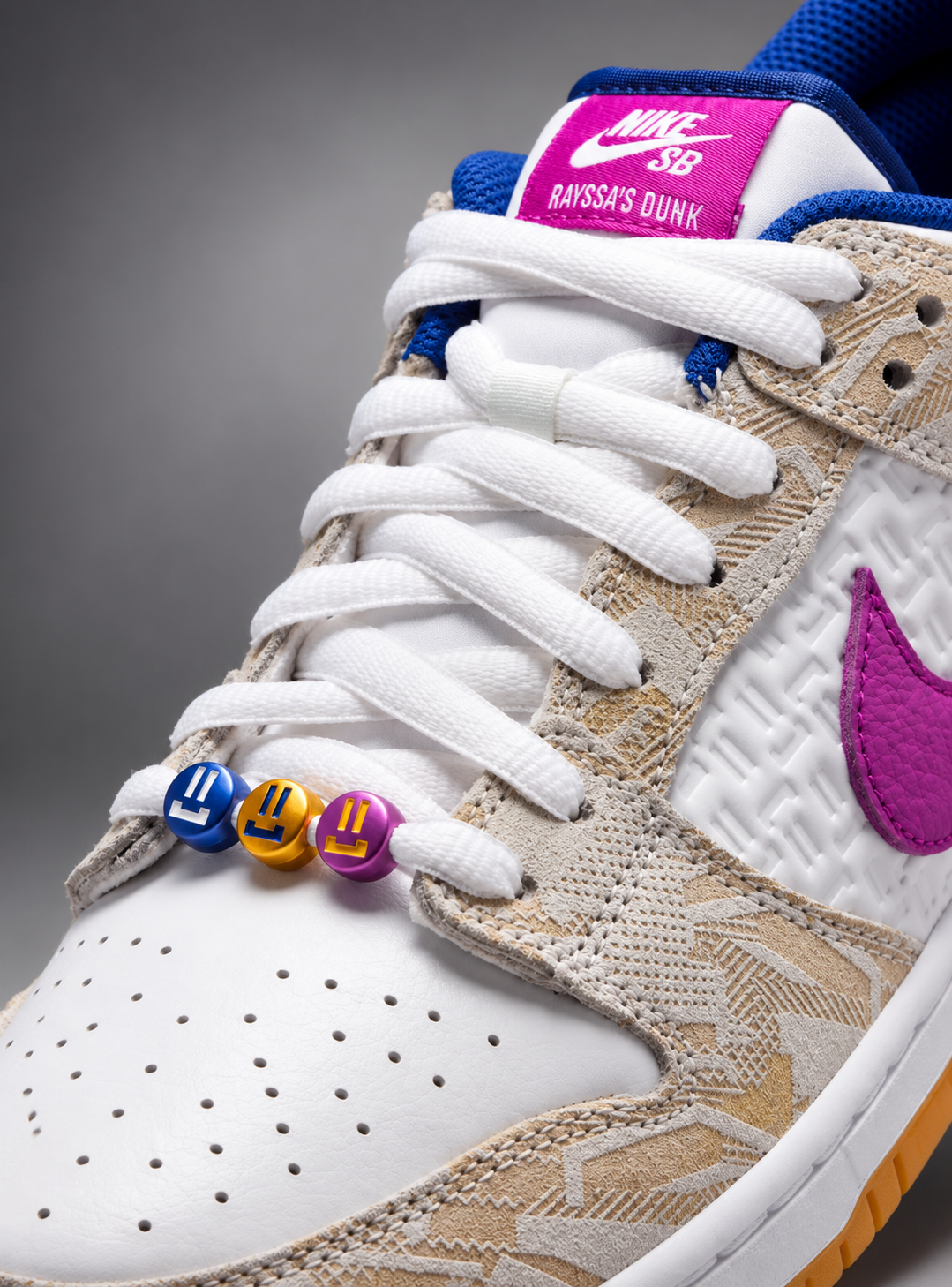 DUNK Low Pro SB