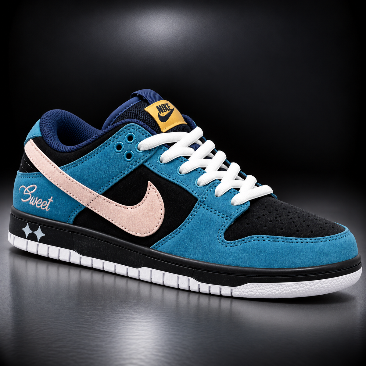 Dunk Low – Blue & Pink