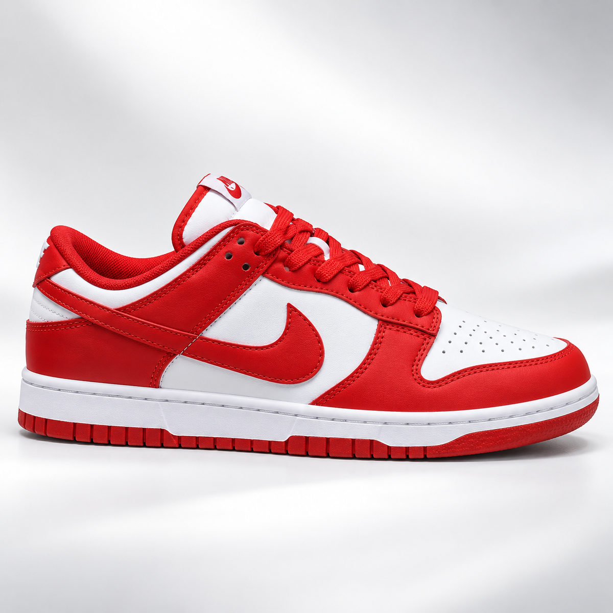 Dunk Low "University Red"