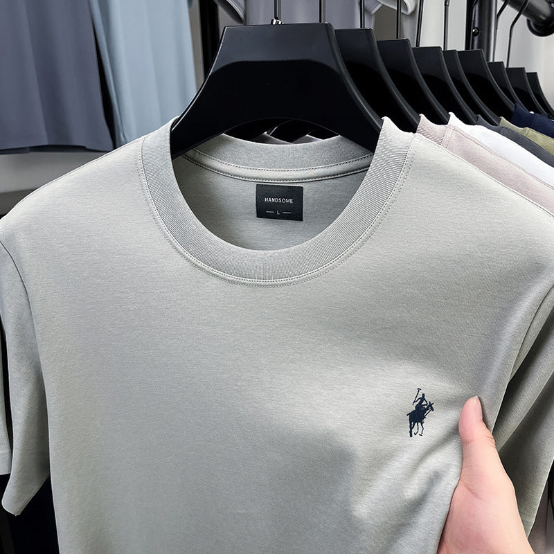 T-Shirt High-End: Embroidered Essential 2026