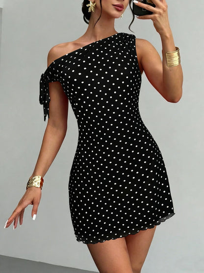 Abito Mini A-Line in Milk Silk con Scollo Asimmetrico e Stampa Botanica