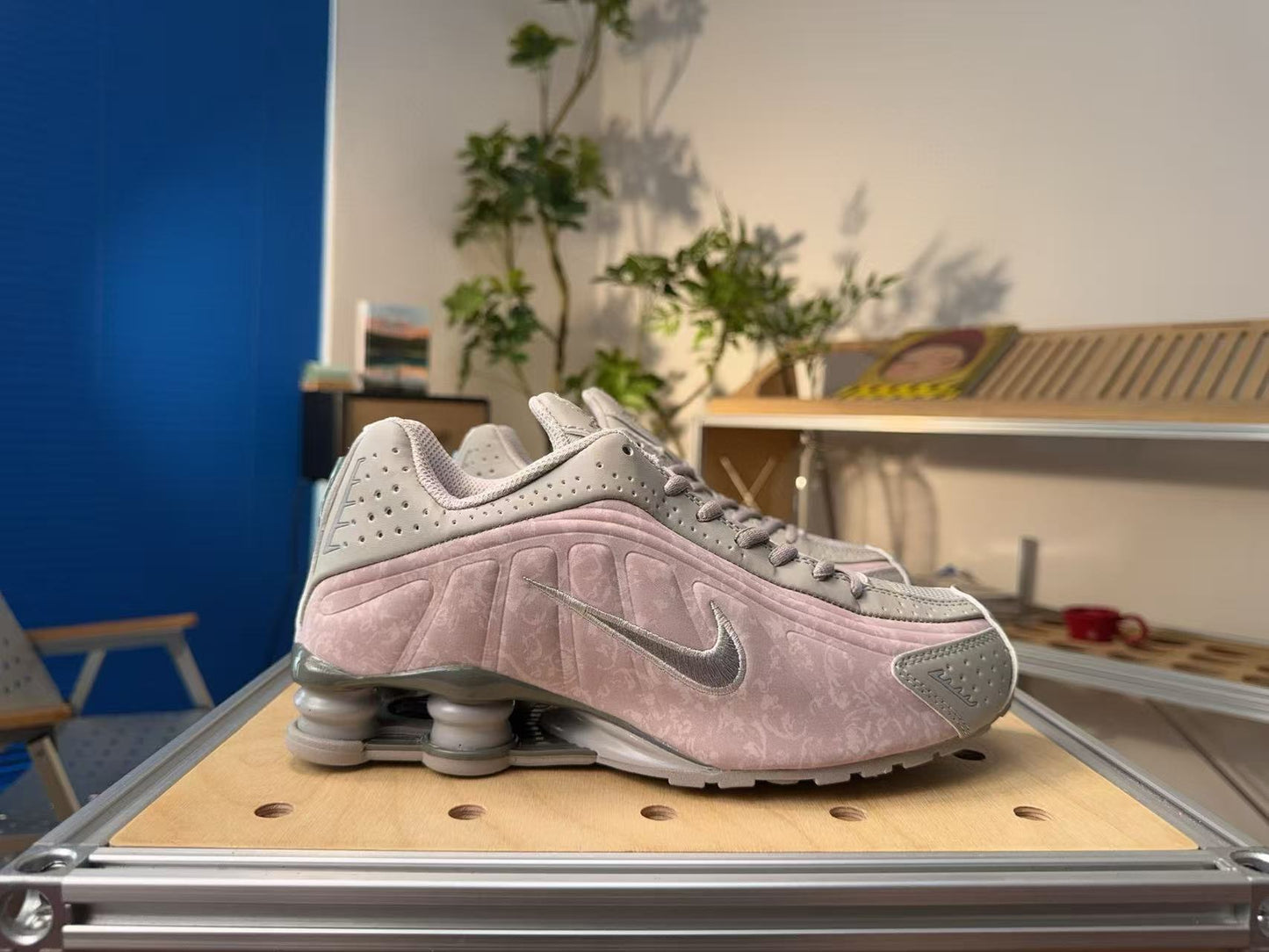 Shox R4