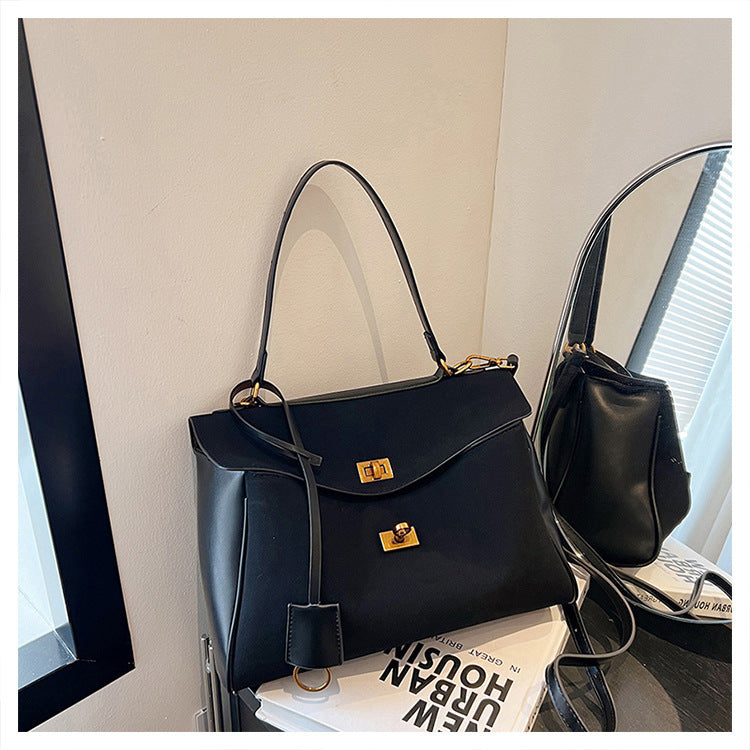 Business Tote "Horizontal Square" con Chiusura Lock e Doppia Tracolla Organizzata