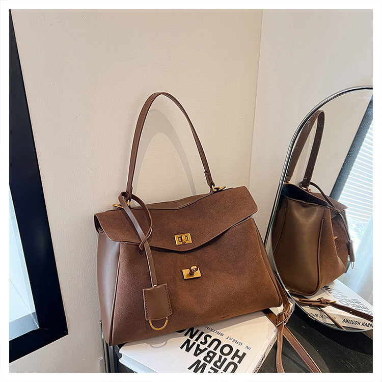 Business Tote "Horizontal Square" con Chiusura Lock e Doppia Tracolla Organizzata