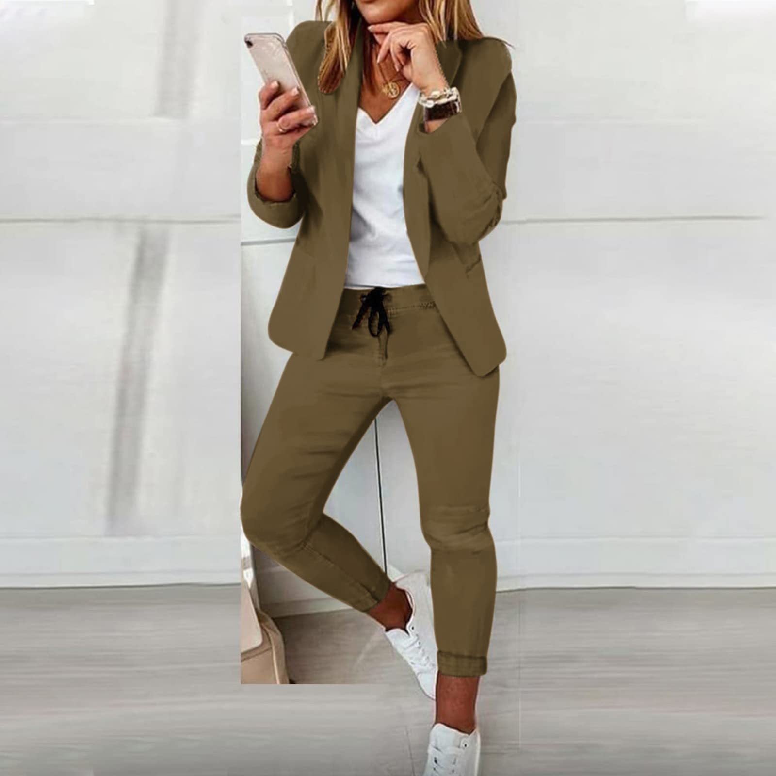 Completo Pantalone "Elegant Wind" per il Business Contemporaneo