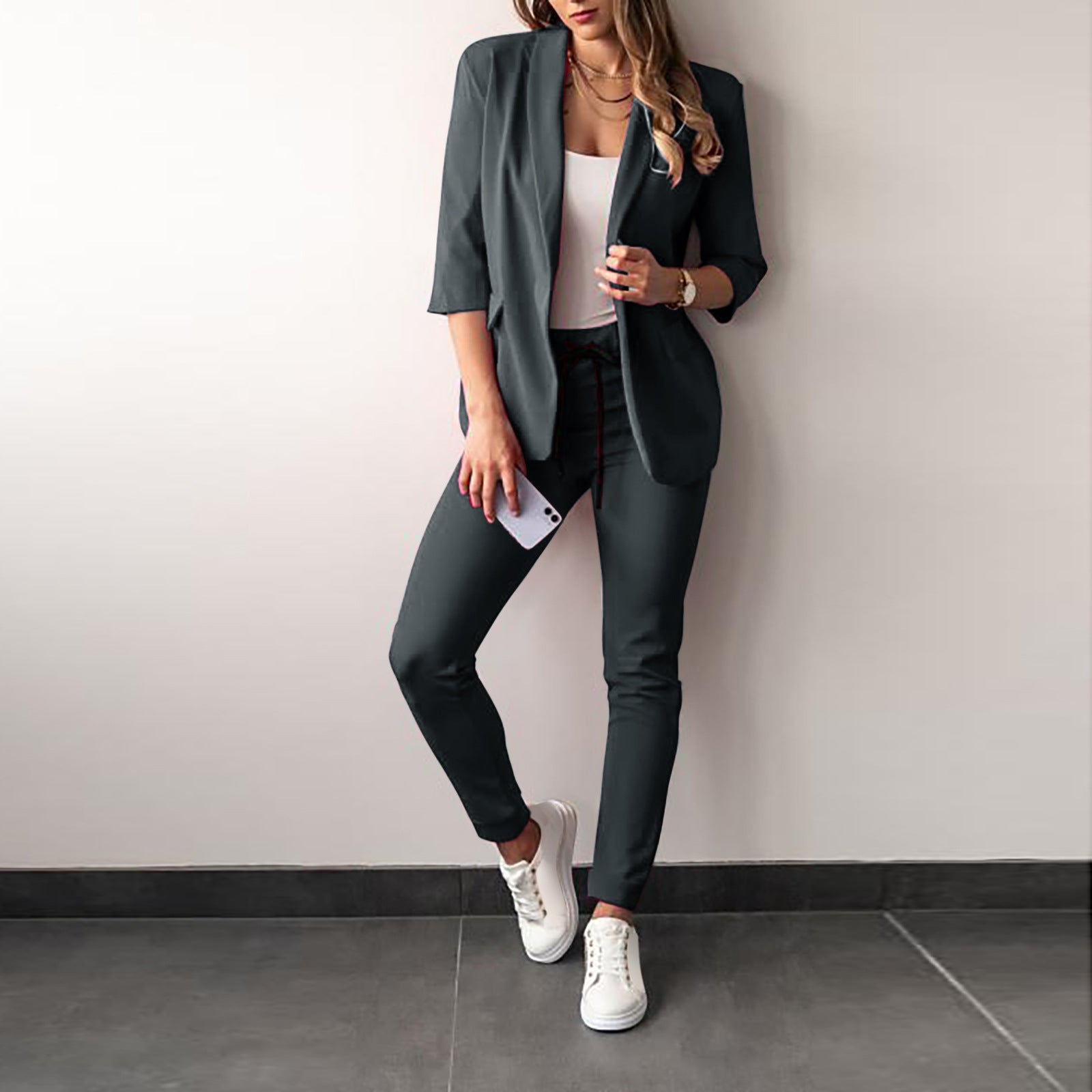 Completo Pantalone "Elegant Wind" per il Business Contemporaneo
