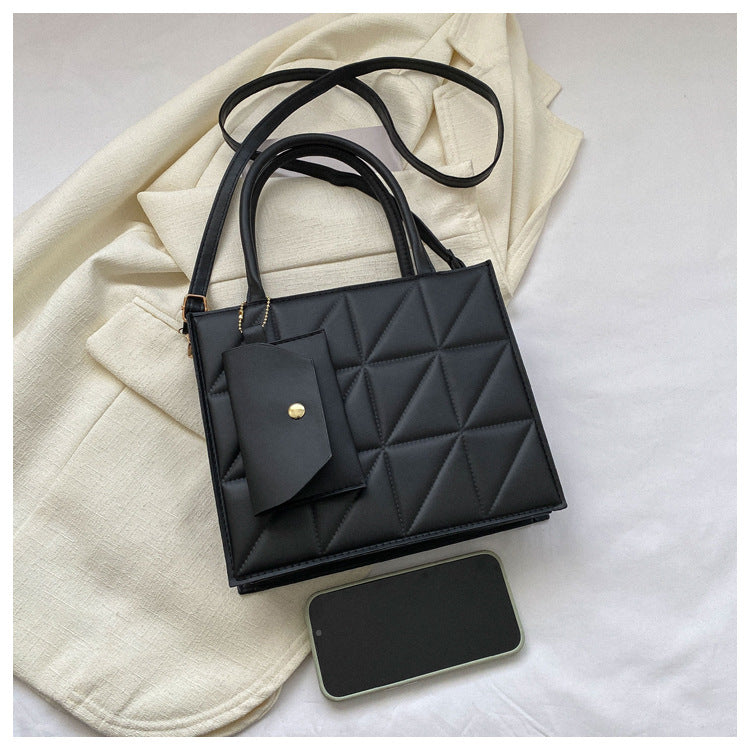 Borsa "Street Fashion" Plaid Square con Sistema a Tre Tracolle e Tasca 3D