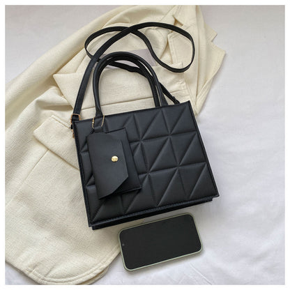 Borsa "Street Fashion" Plaid Square con Sistema a Tre Tracolle e Tasca 3D