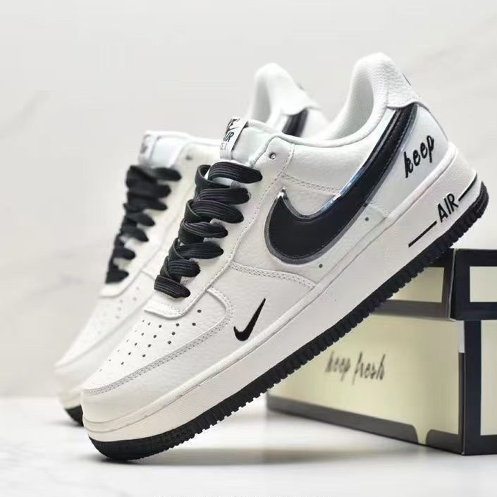 AF1 - White Black Silver Air Force - Friction Squeak