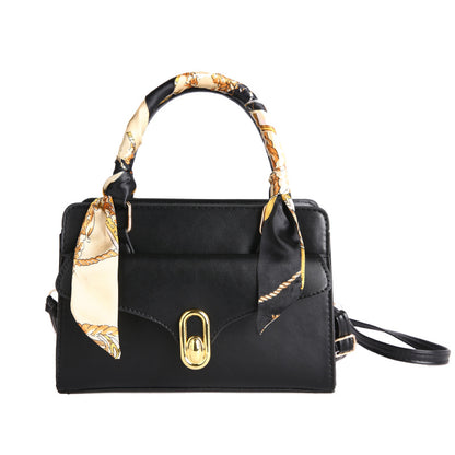 Borsa "Street Style" Horizontal Square con Finiture Stitching e Chiusura Safe-Zip