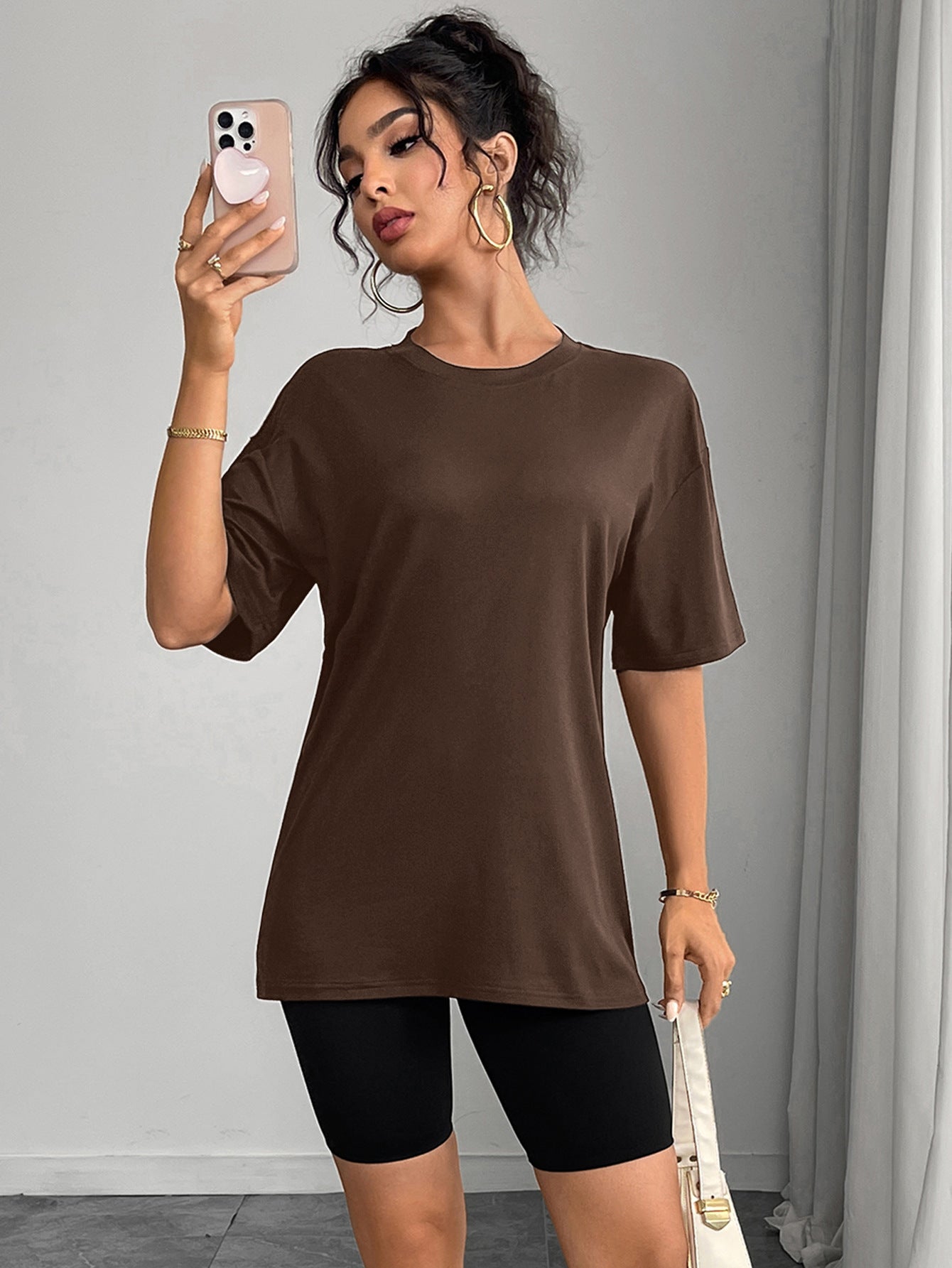 T-Shirt in Seta di Latte con Taglio Straight