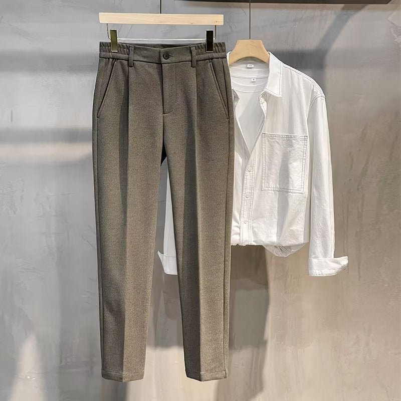 Pantaloni Slim-Fit con Vita Elasticizzata e Struttura No-Iron