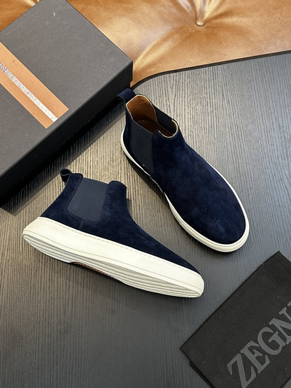 Calzatura Casual in Primo Fiore con Suola Shock-Absorption e Silhouette Medium-Heel