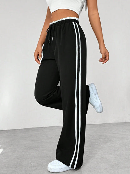 Pantaloni Wide-Leg High-Waist con Cintura Coordinata e Dettaglio Flanging