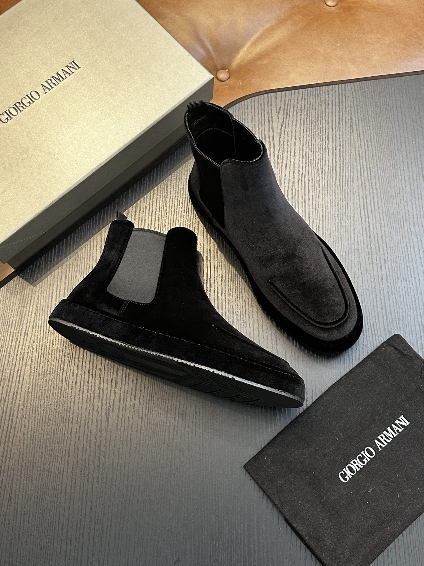 Calzatura Casual in Primo Fiore con Sistema Absorb-Sweat e Silhouette Low-Tube