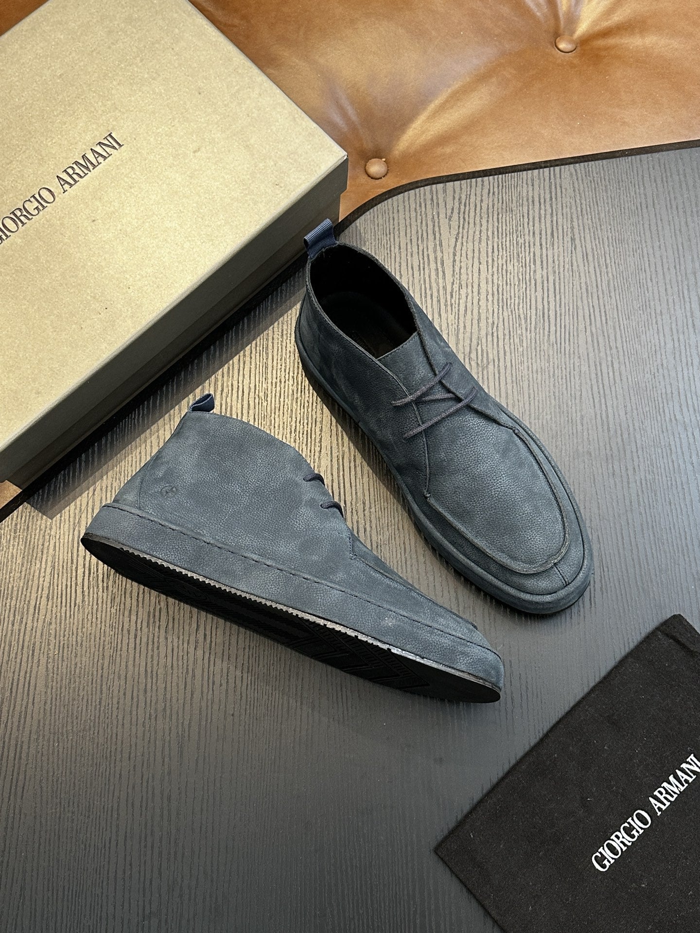 Calzatura Casual in Primo Fiore con Sistema Absorb-Sweat e Silhouette Naked-Boot
