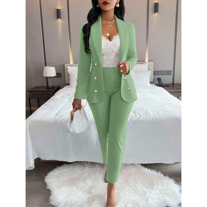 Set Due Pezzi con Top Knitted e Pantaloni Mid-Length