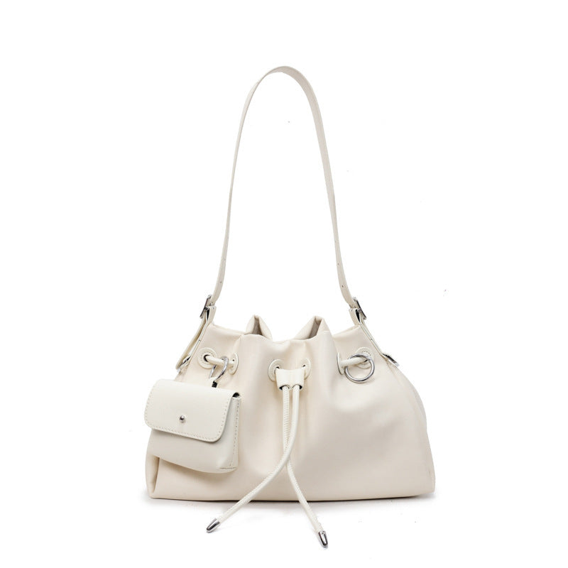 Maxi Bucket Bag "Urban Simplicity" con Chiusura Magnetica e Finiture a Cucitura