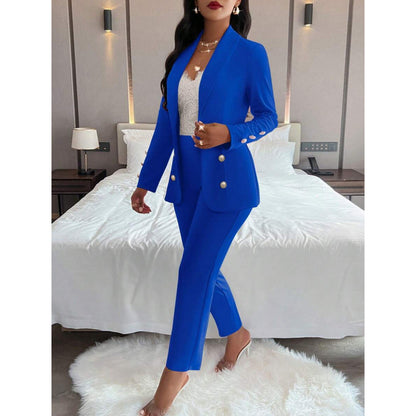 Set Due Pezzi con Top Knitted e Pantaloni Mid-Length