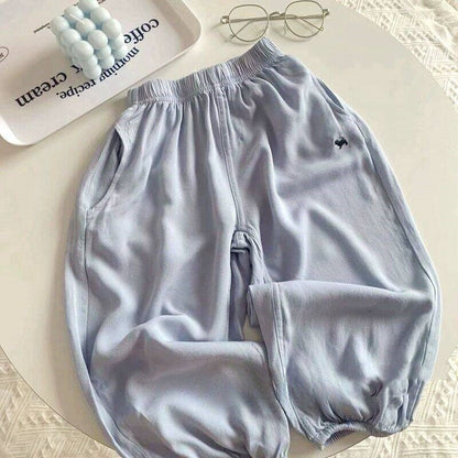 Pantaloni Stretch: Korean Minimal 2026